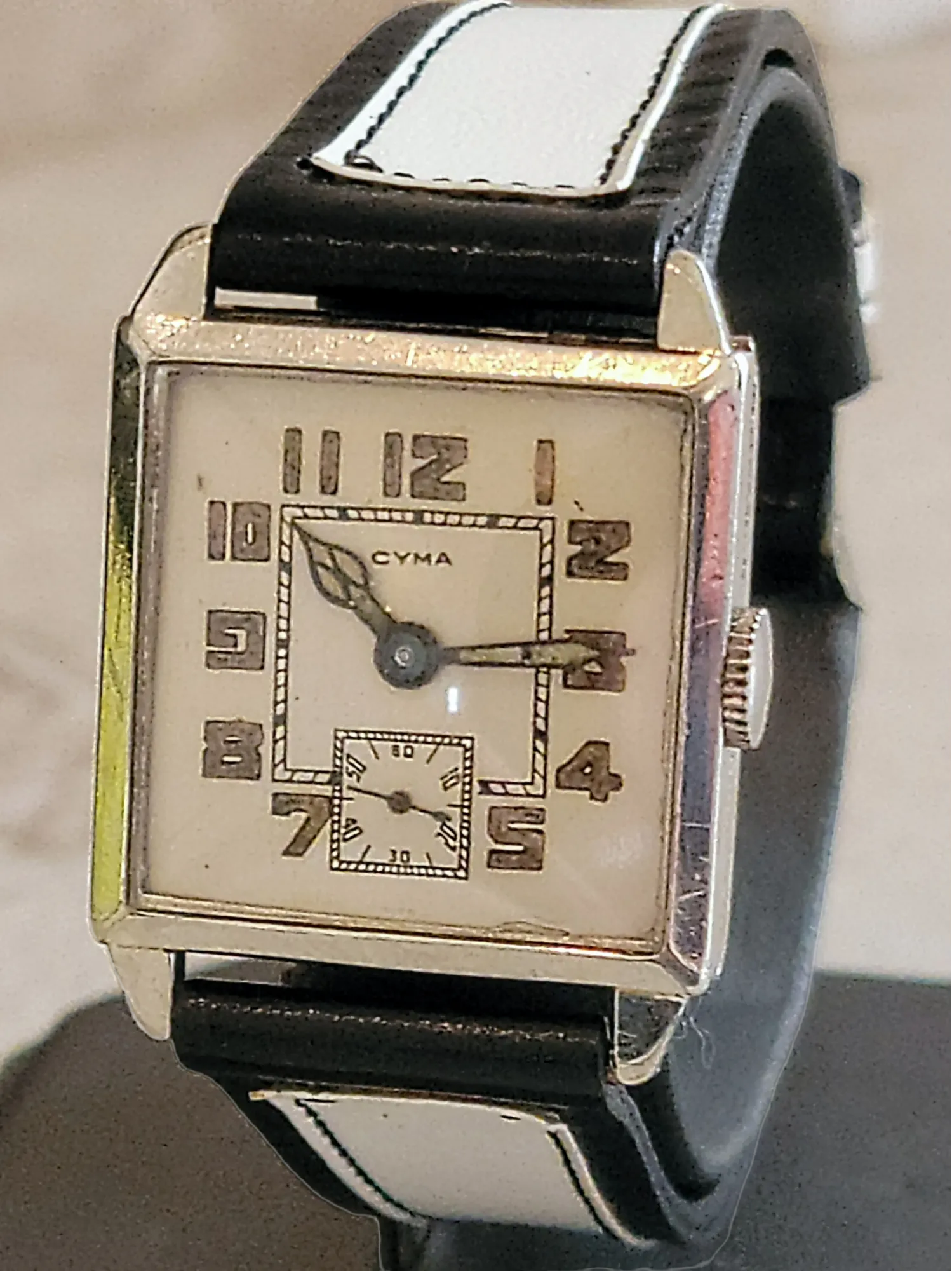 1930's CYMA Art Deco Wristwatch 15 Jewels Ref. 038 Swiss Made