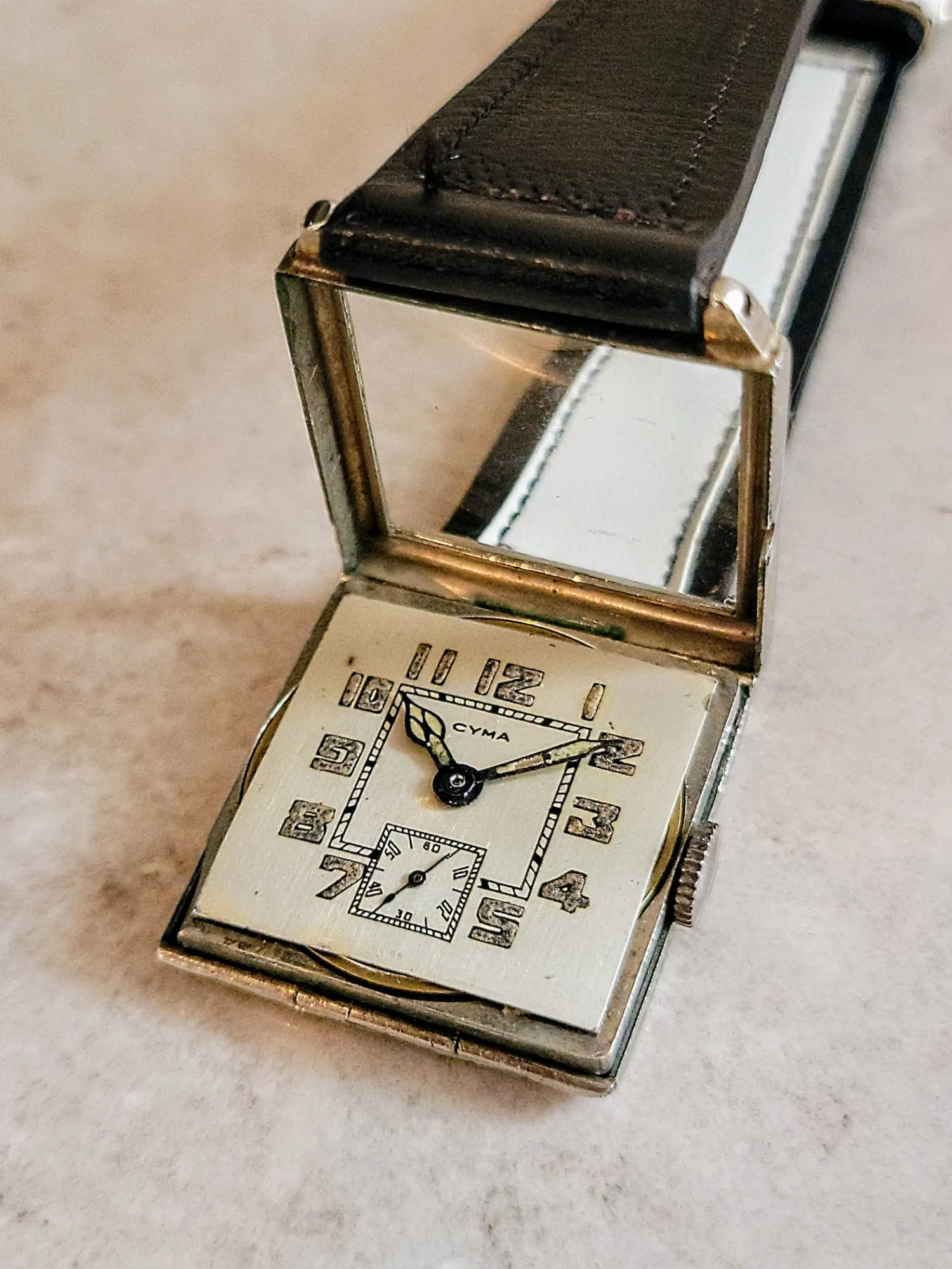 1930's CYMA Art Deco Wristwatch 15 Jewels Ref. 038 Swiss Made