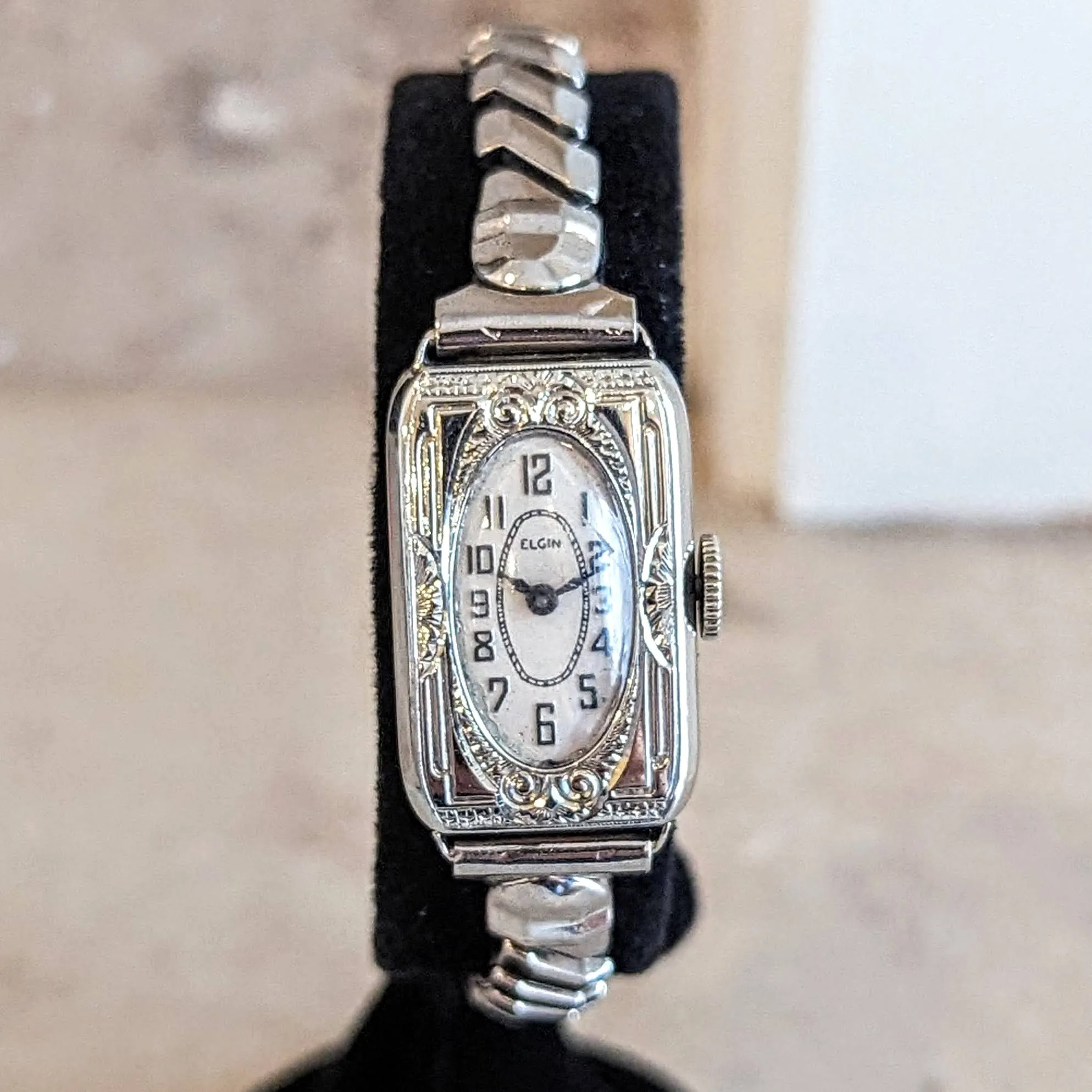 1933 ELGIN Art Deco Ladies Watch 15 Jewels Grade 484 U.S.A. Made Wristwatch