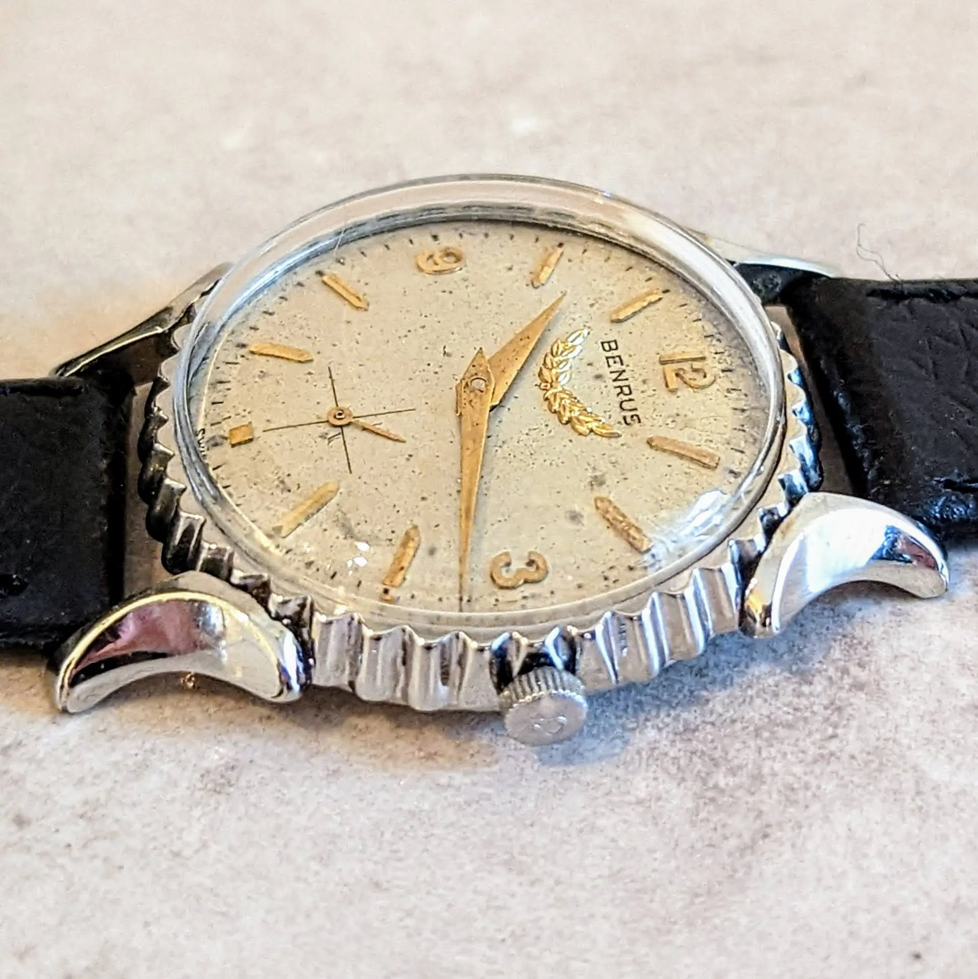 1940's BENRUS Bottle Cap Watch Model BB 14 Swiss Wristwatch 10K GF