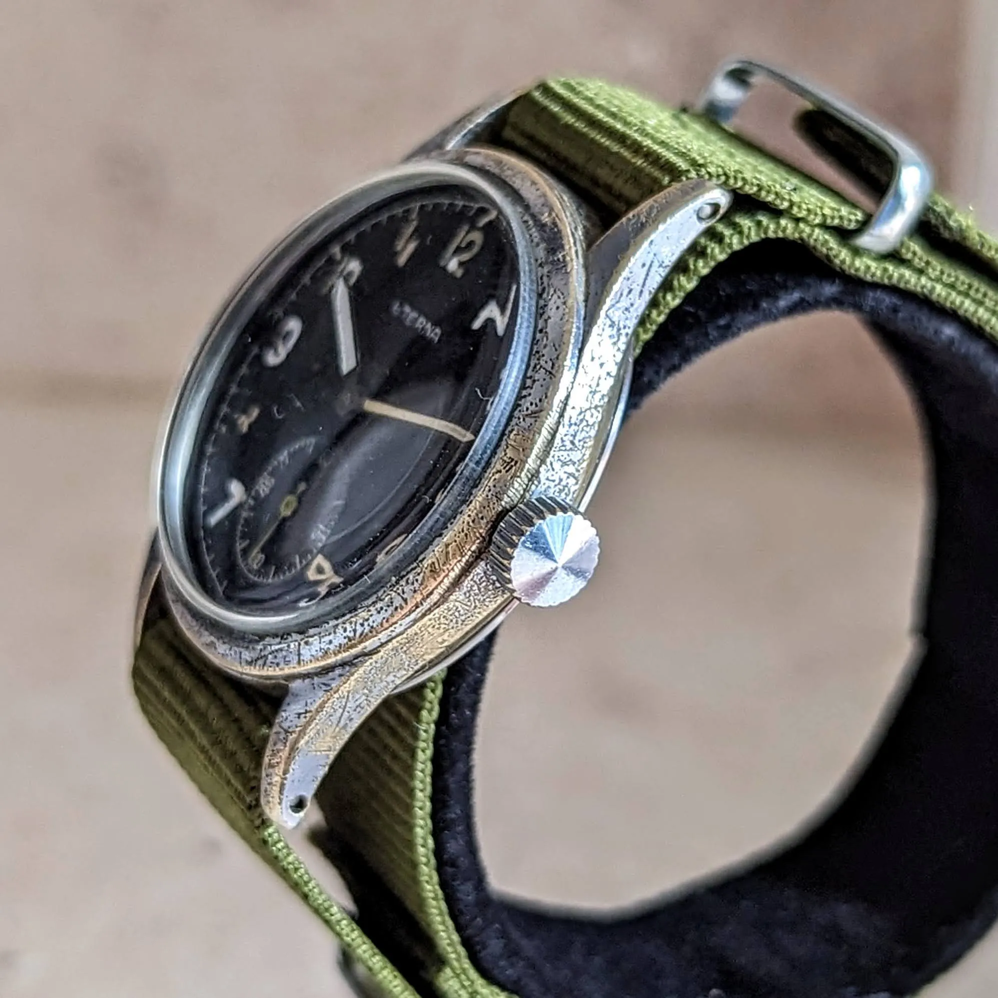 1944 ETERNA WWII Military Wristwatch 15 Jewels Cal. 520H Vintage Watch
