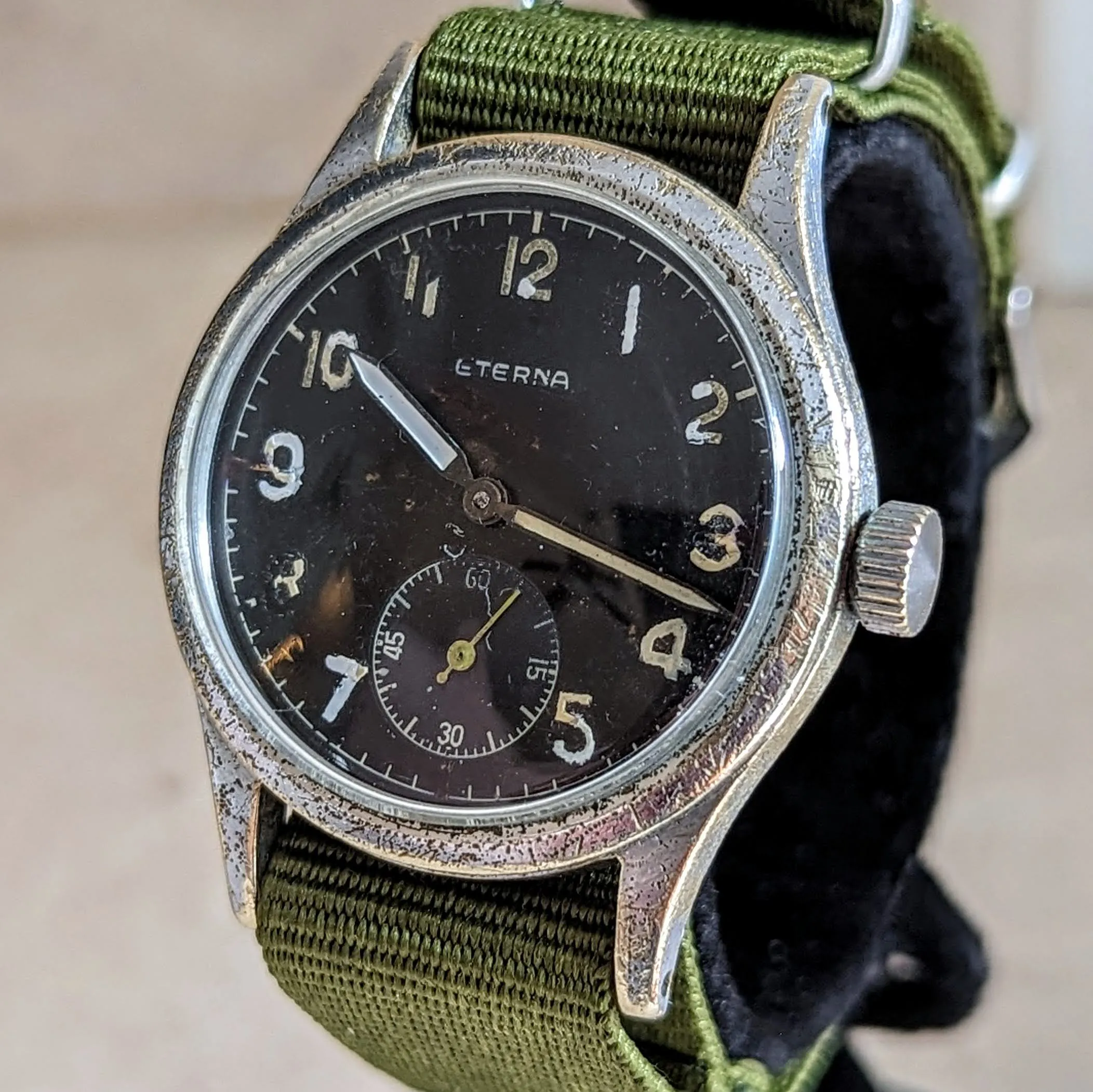 1944 ETERNA WWII Military Wristwatch 15 Jewels Cal. 520H Vintage Watch