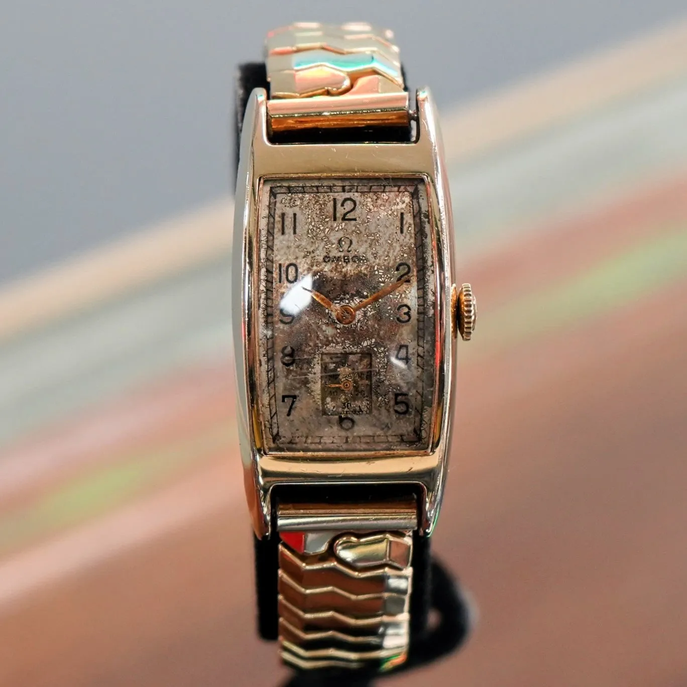 1945 OMEGA Watch 17 Jewels Cal. R17.8 Tank Case Vintage Swiss Wristwatch 14K G.F.