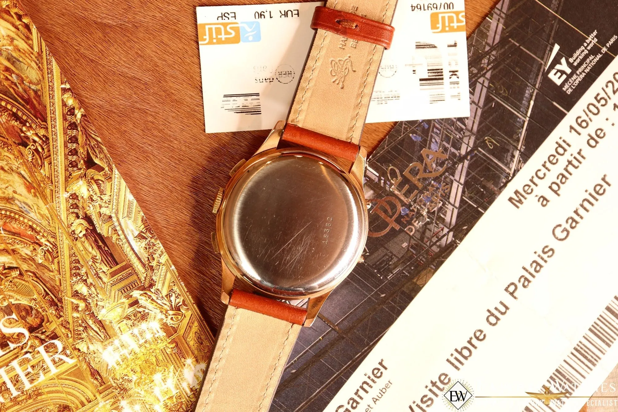 1950s Vintage DOXA VALJOUX 72C Triple Date Day Calendar Chronograph Gold Watch