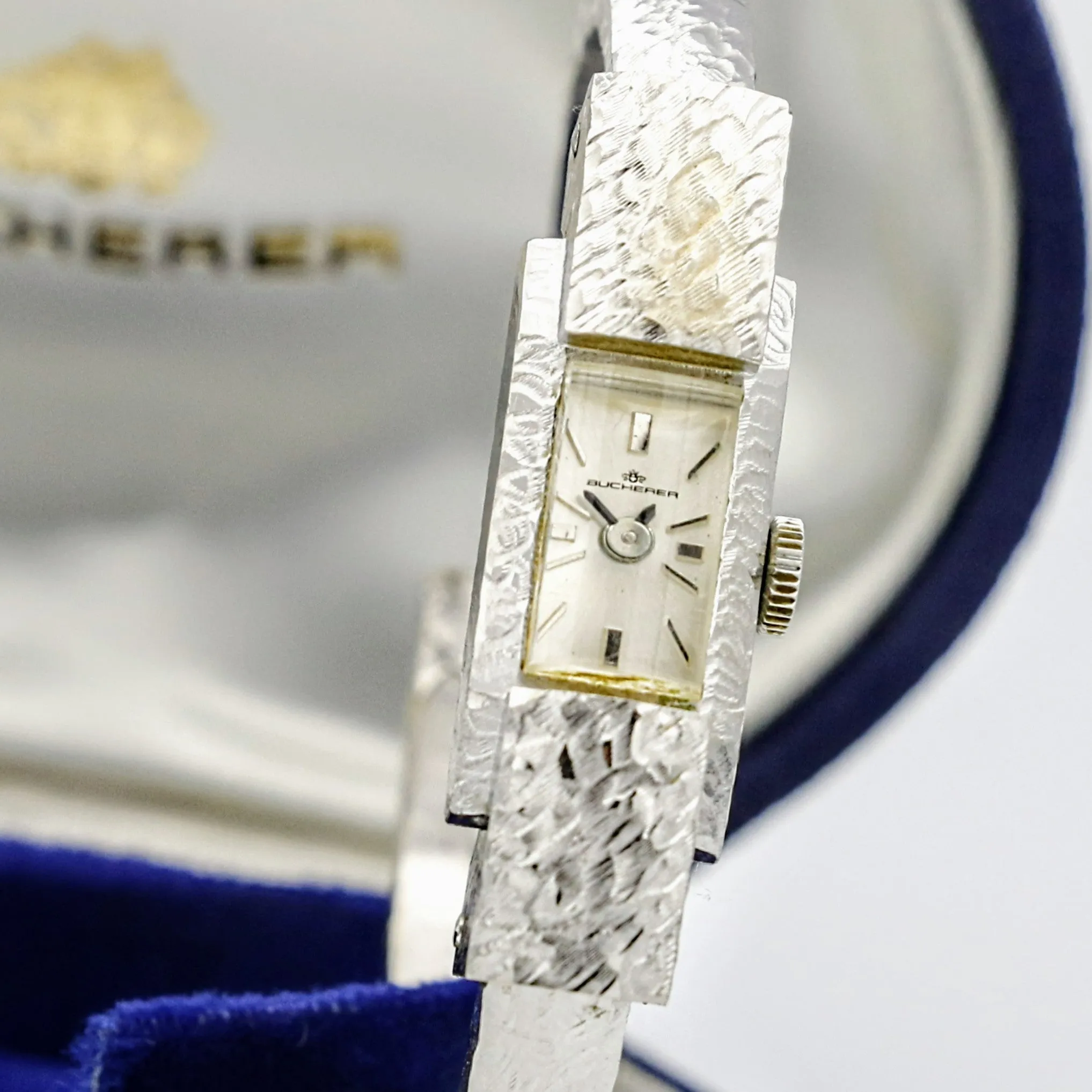 1960s BUCHERER Ladies Vintage Cuff Wristwatch Swiss Movement 59-21, 17J 3 Adjs