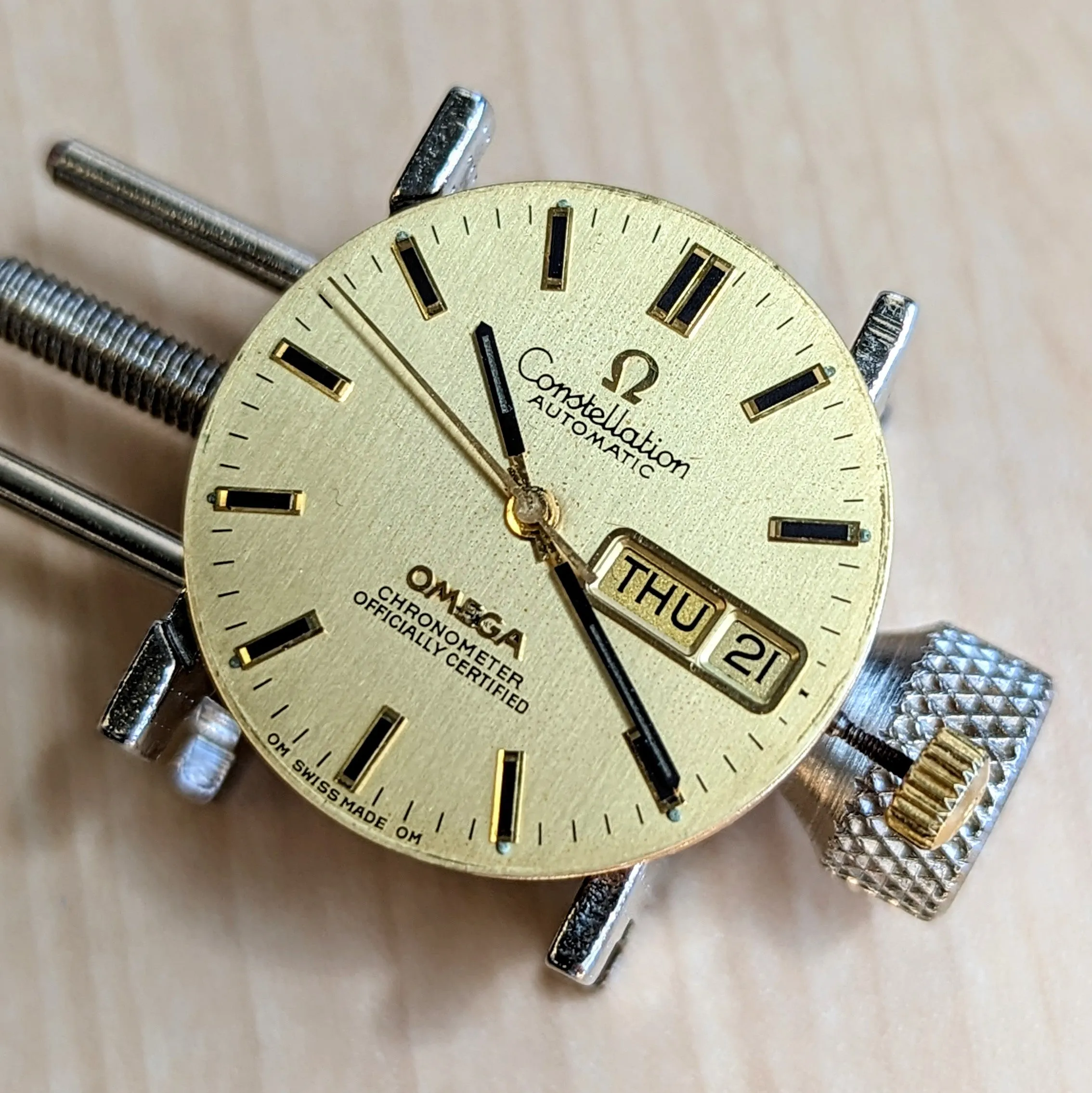 1972 OMEGA Constellation Automatic Watch Ref. 168.0054 23 Jewels Cal. 1021 ALL 18K GOLD