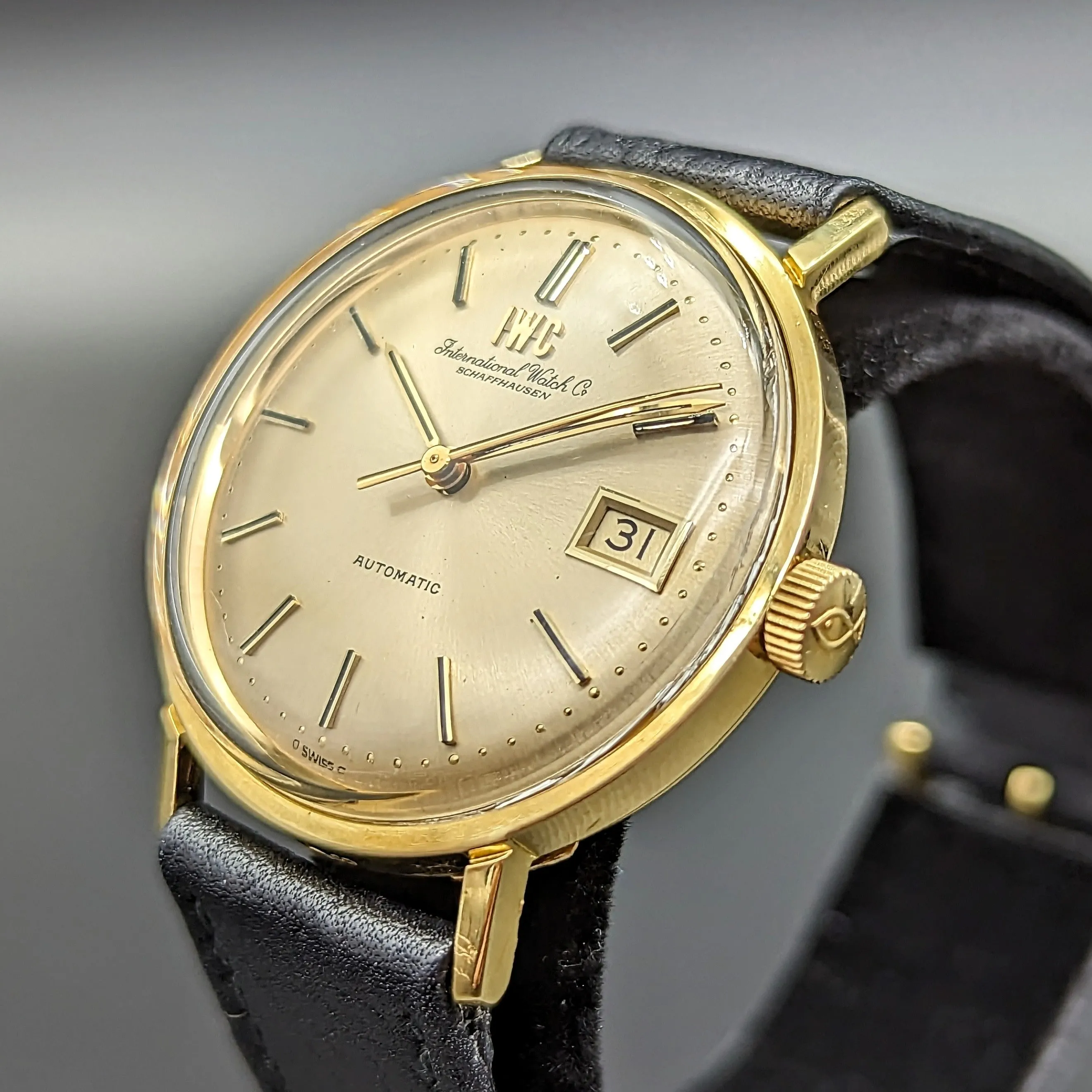 1973 International Watch Company Reference 1818 Cal 8541B 25J 18K Solid Gold