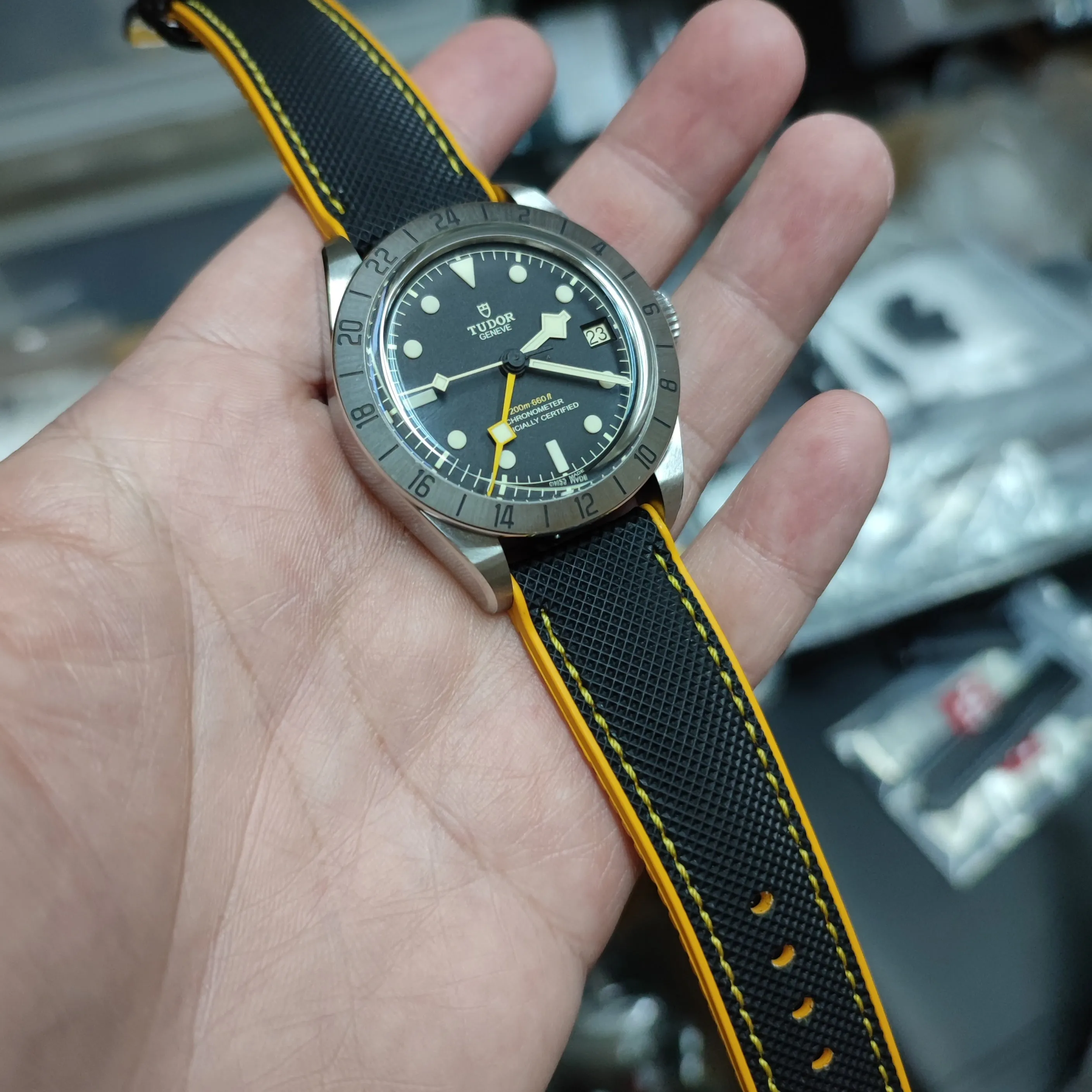 20mm, 21mm, 22mm, 23mm, 24mm Hybrid Black Fiber Yellow Rubber Watch Strap