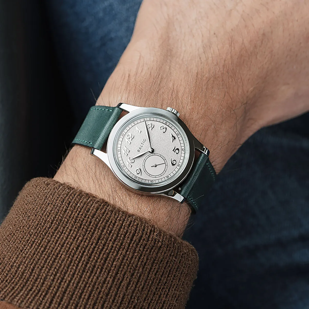 BALTIC MR CLASSIC SILVER (STITCHED GREEN)