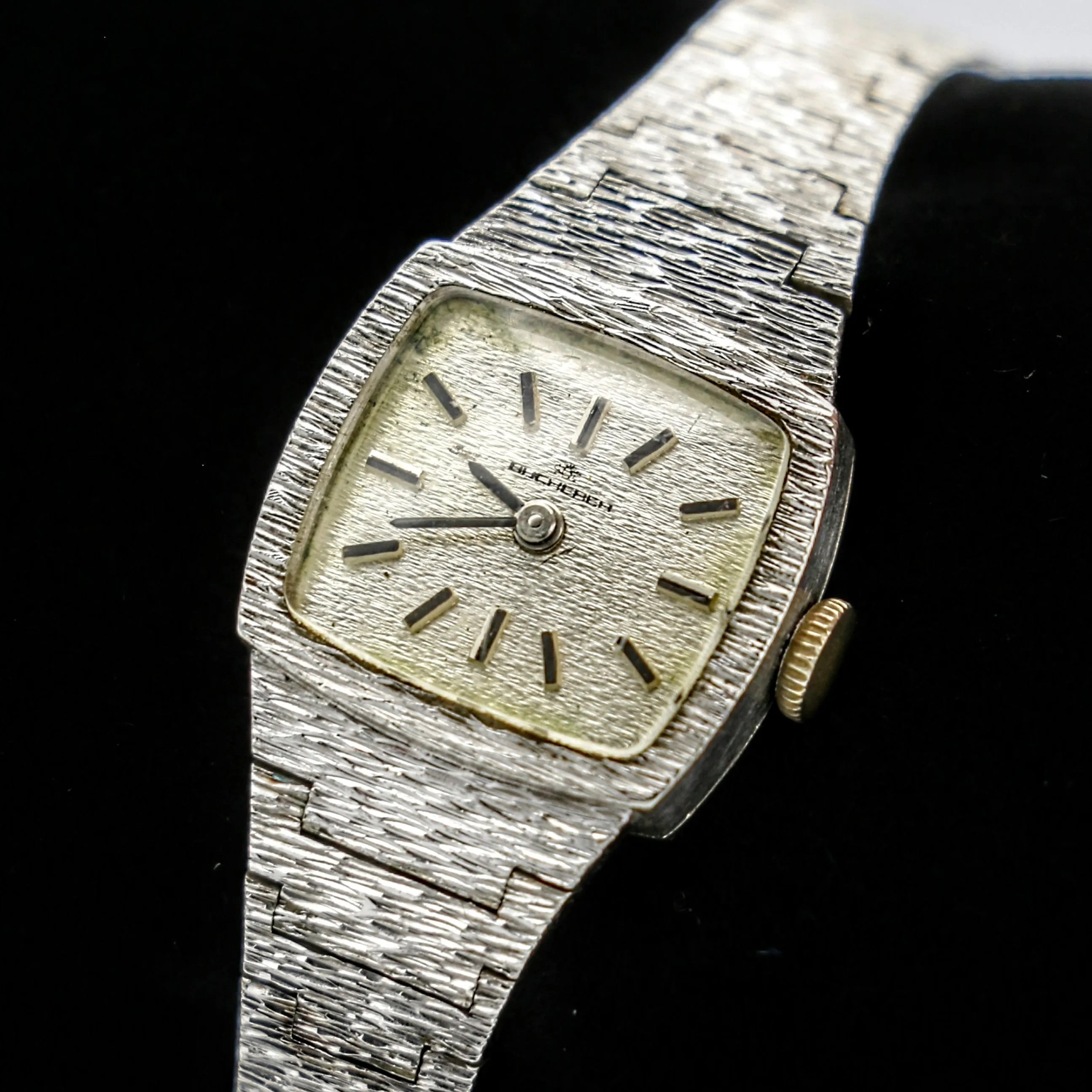 Beautiful BUCHERER Ladies Wristwatch 17 Jewels Cal.6630 Swiss Made Watch