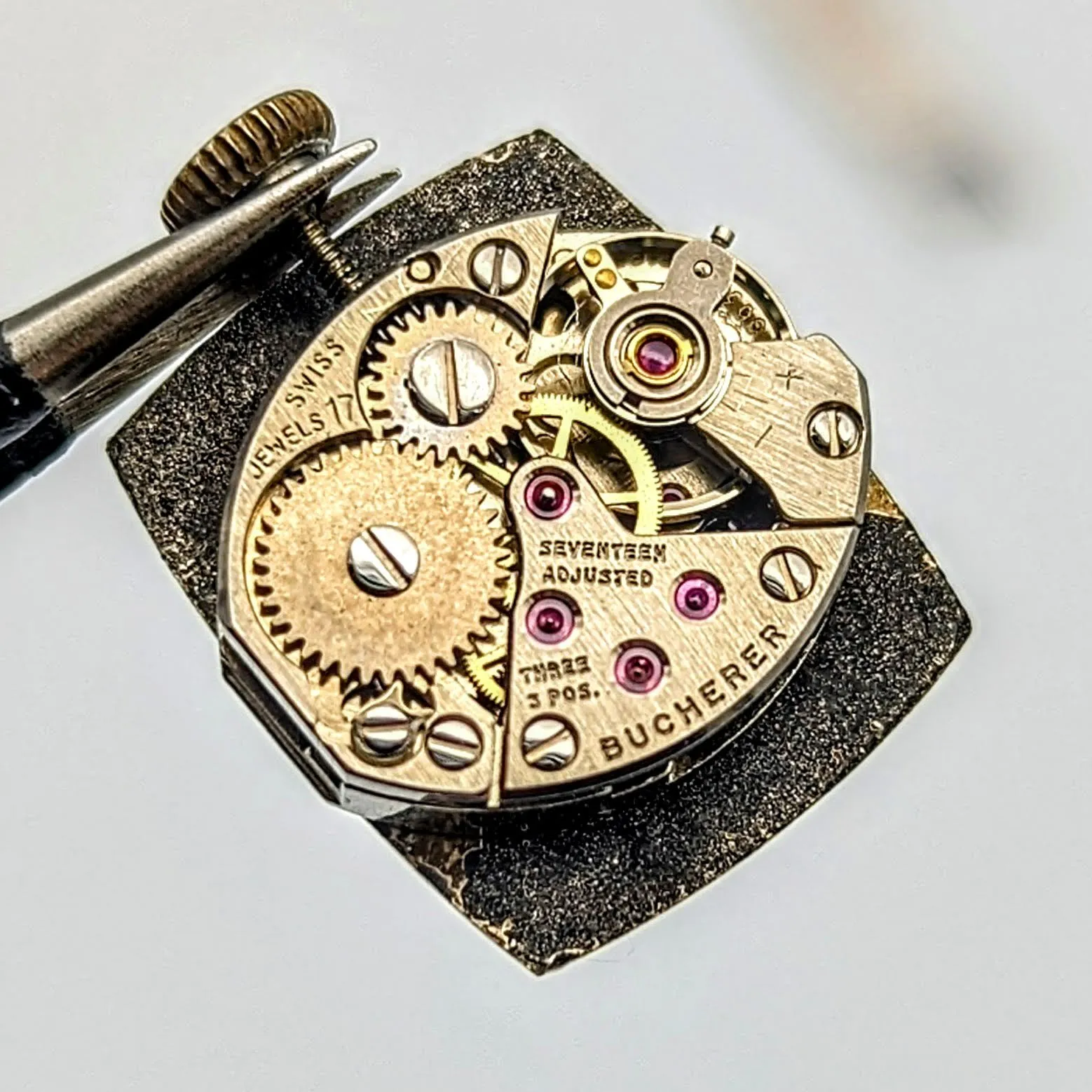 Beautiful BUCHERER Ladies Wristwatch 17 Jewels Cal.6630 Swiss Made Watch