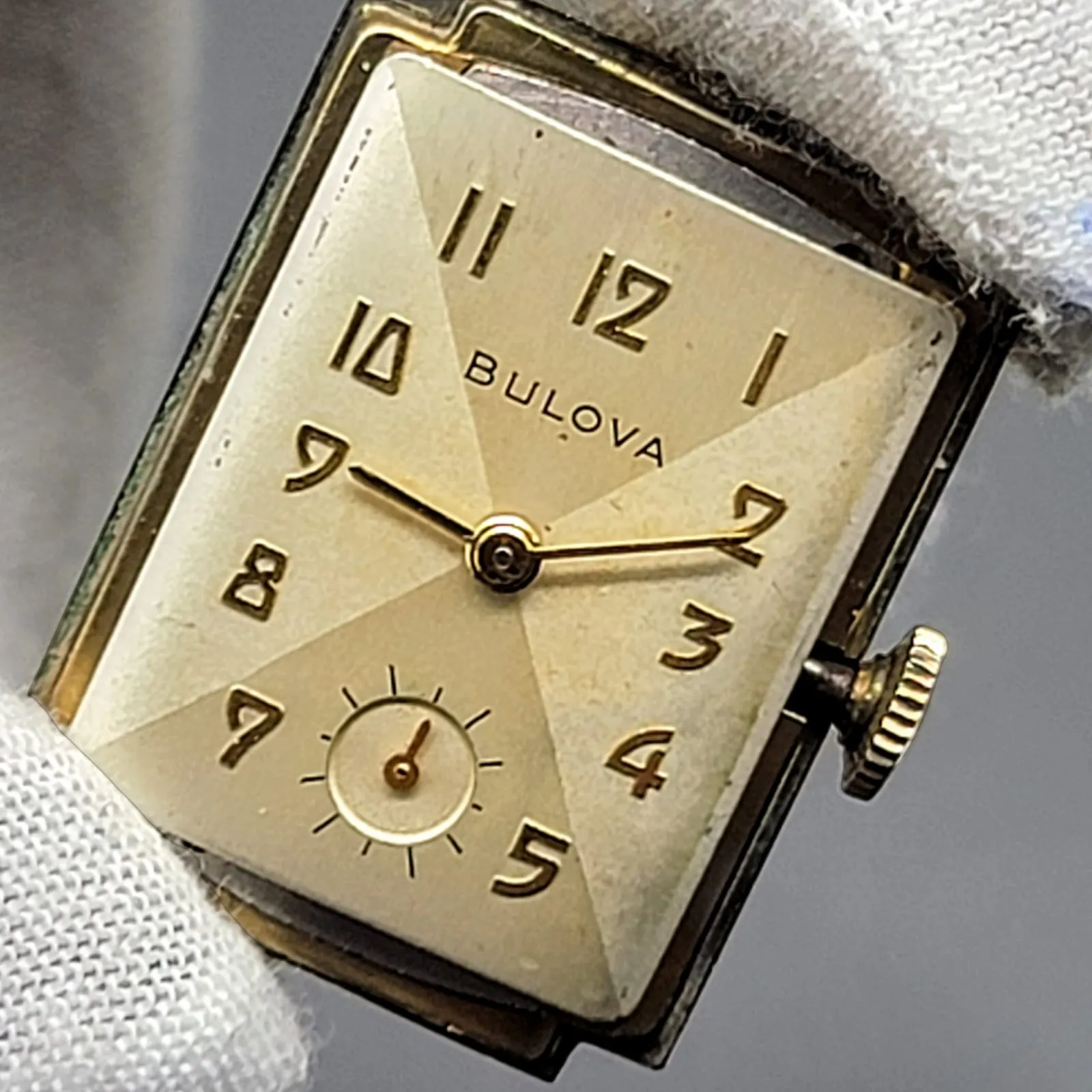 BULOVA 1950 Academy Award "Q" 21 Jewels