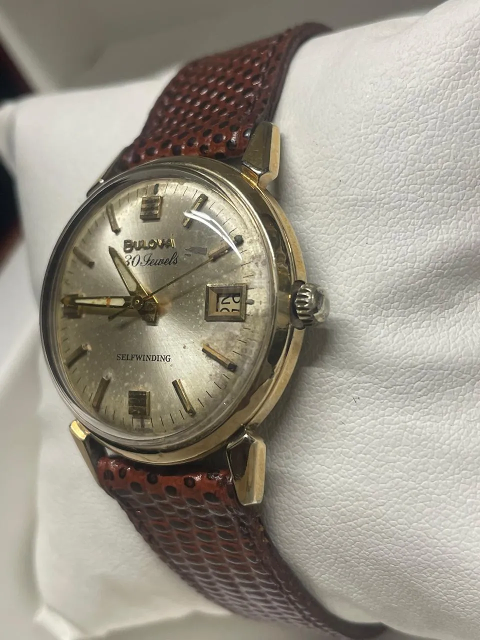 Bulova Vintage 1950s 10K Rolled Gold Plate Watch, Rare Lugs - $5K APR w / COA!!!