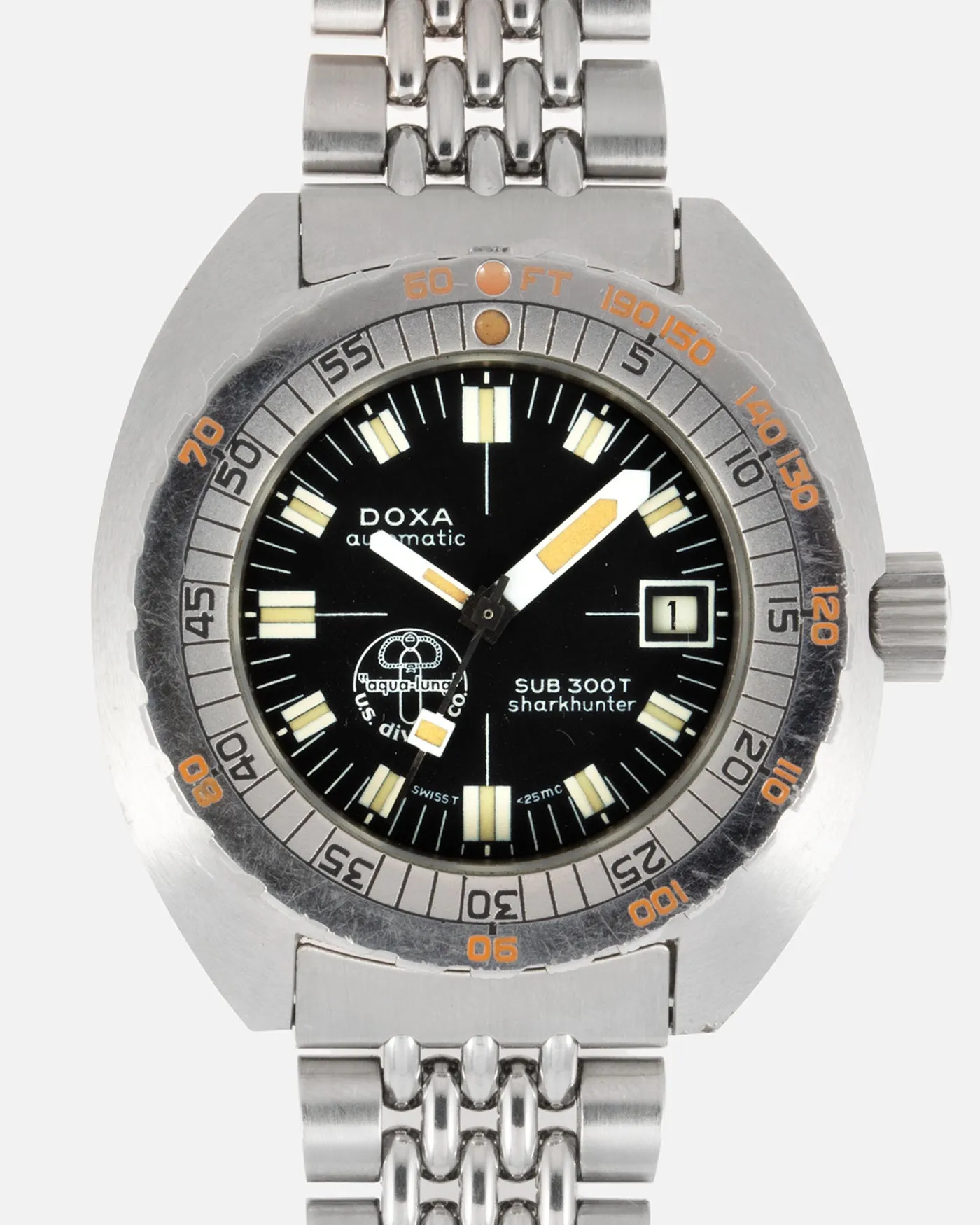 Doxa Sub 300T Sharkhunter Aqua Lung
