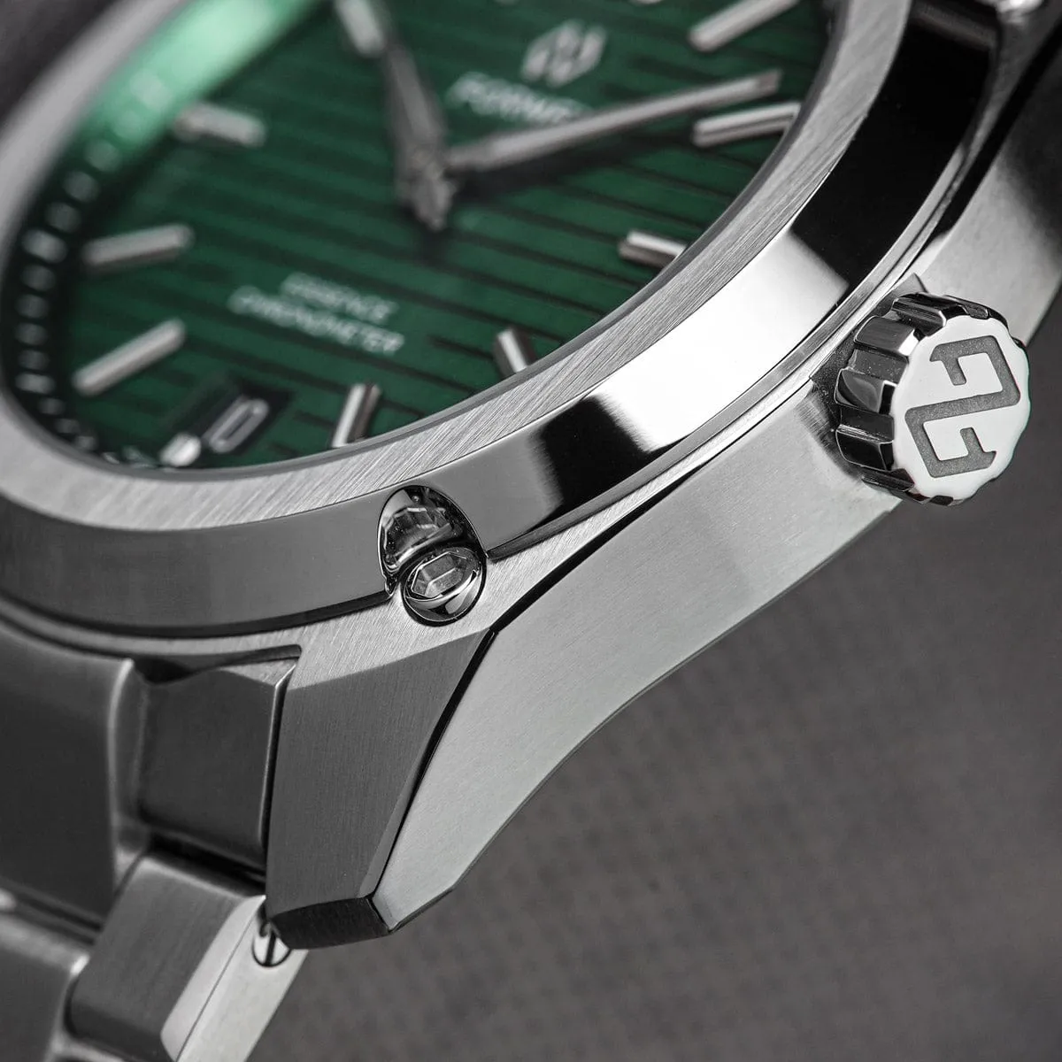 FORMEX Essence 43 Automatic Chronometer - Green