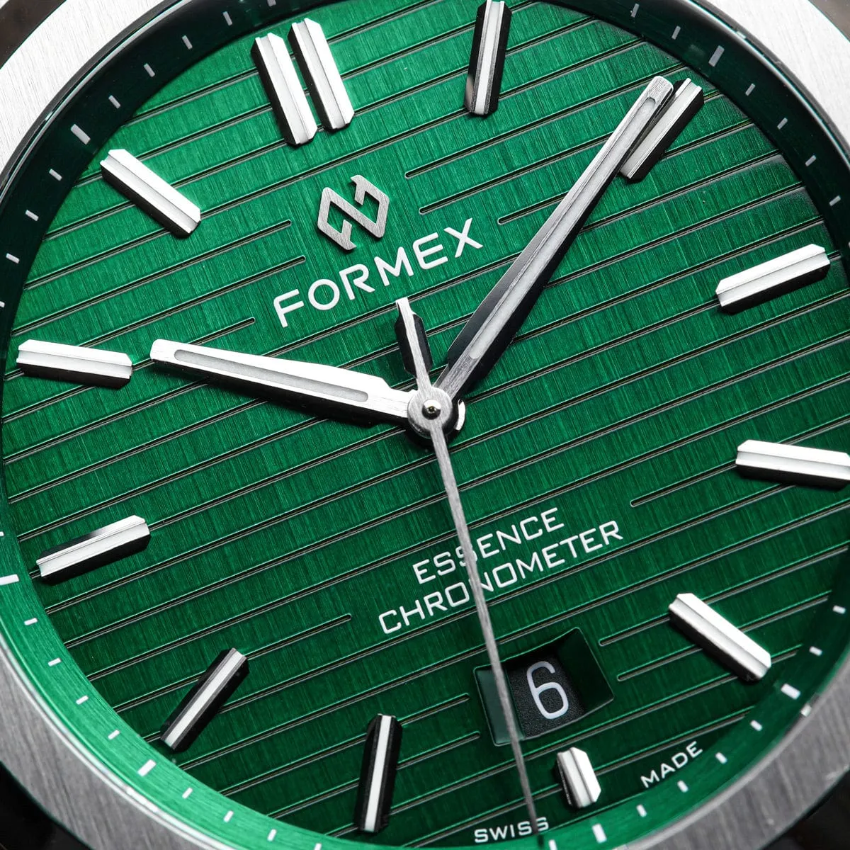 FORMEX Essence 43 Automatic Chronometer - Green