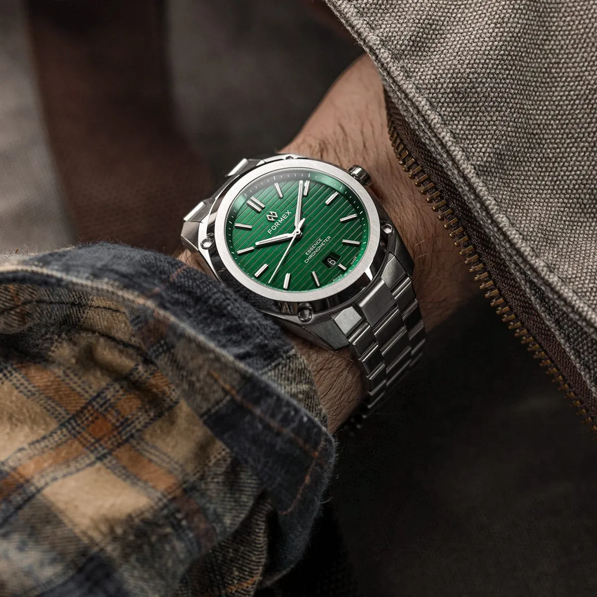 FORMEX Essence 43 Automatic Chronometer - Green
