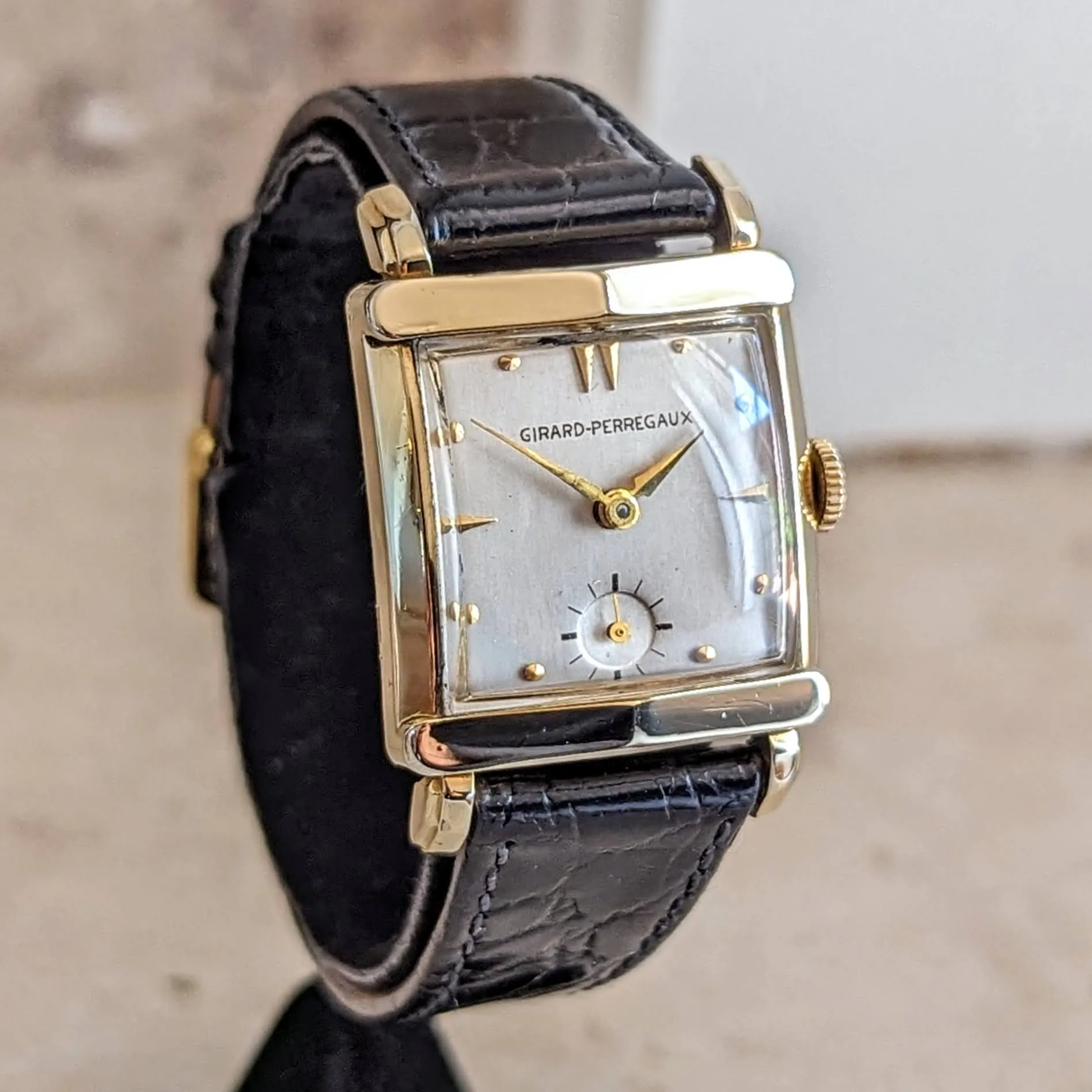 GIRARD-PERREGAUX Wristwatch 17 Jewels Swiss Made Watch Cal. PESEUX 05
