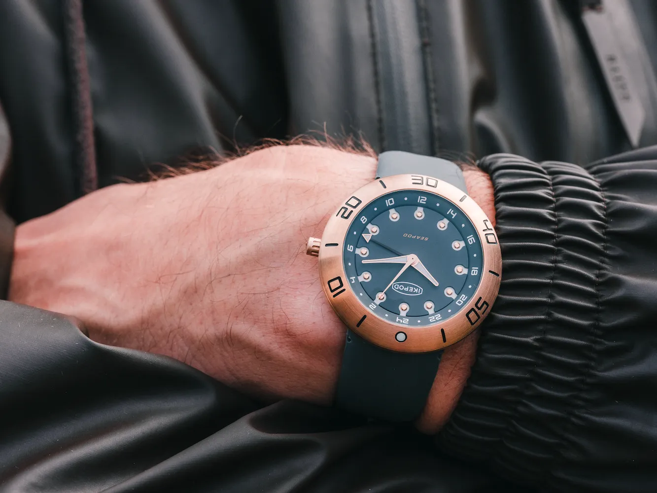 Ikepod Seapod S004 GMT Bronze Archi Grey Limited Edition