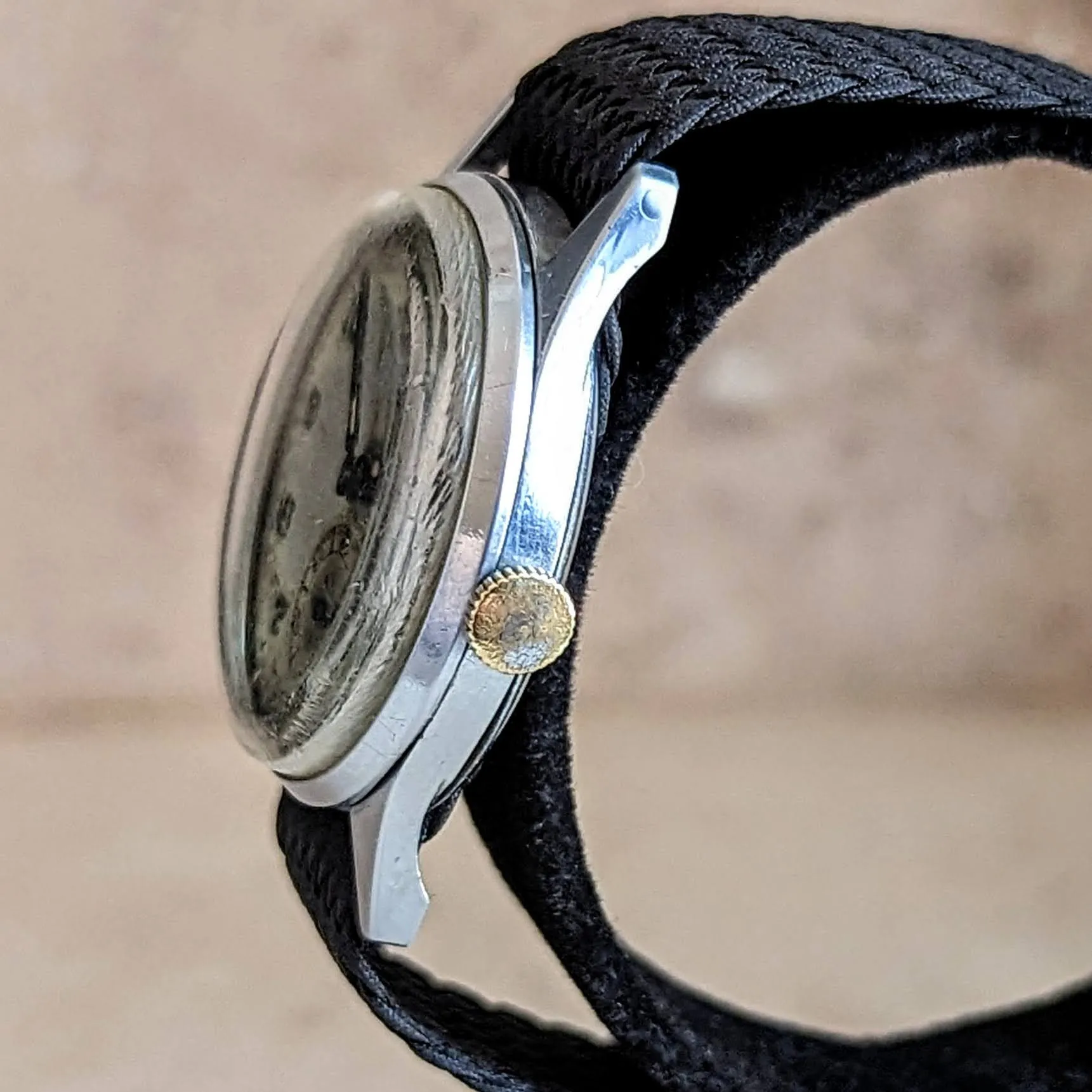 INVICTA Military Wristwatch 15 Jewels Cal. 114 Adjusted Swiss 1950's Vintage Watch