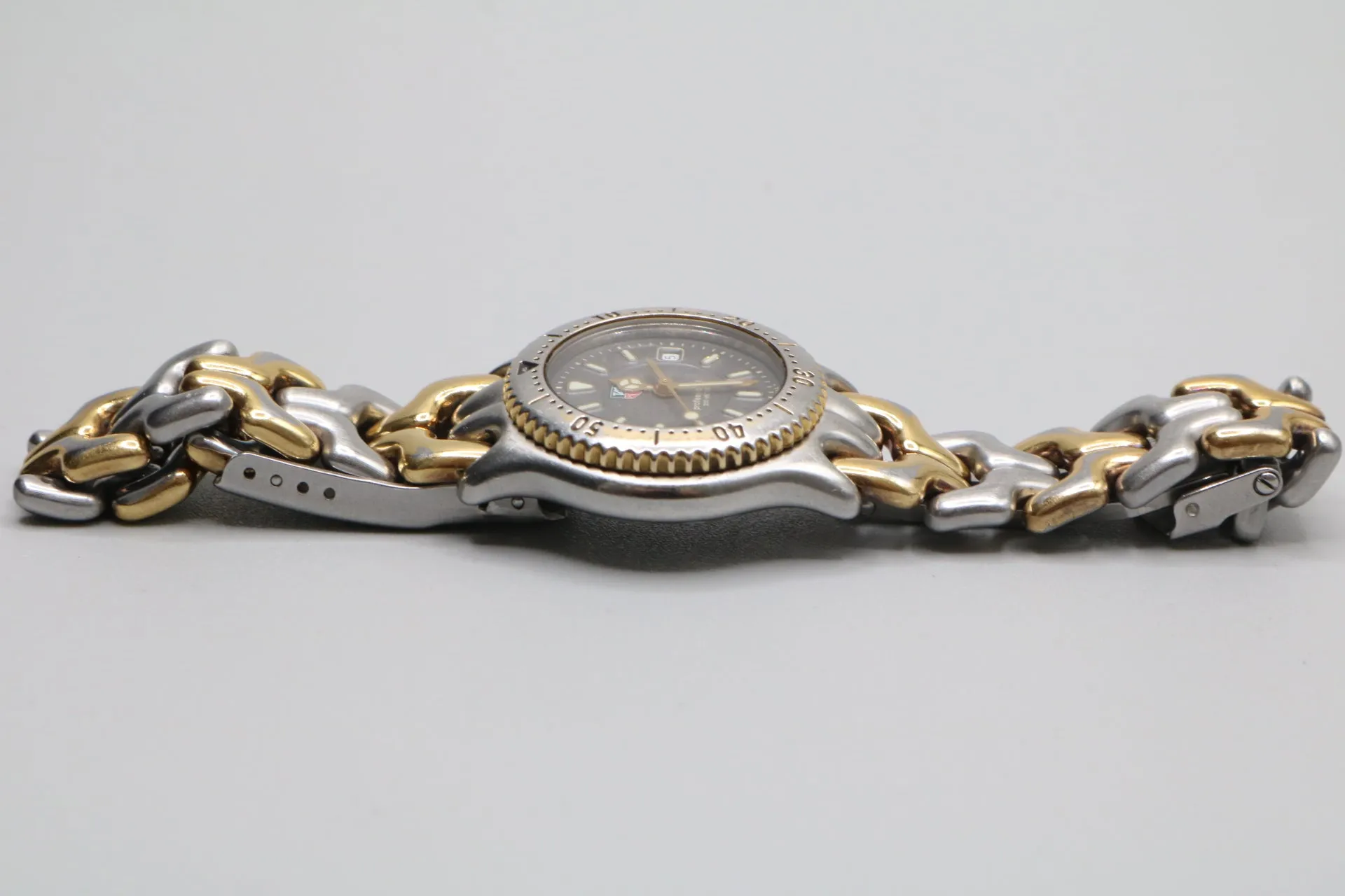 Ladies Tag Heuer Professional 200M WG1320-0 26mm Watch
