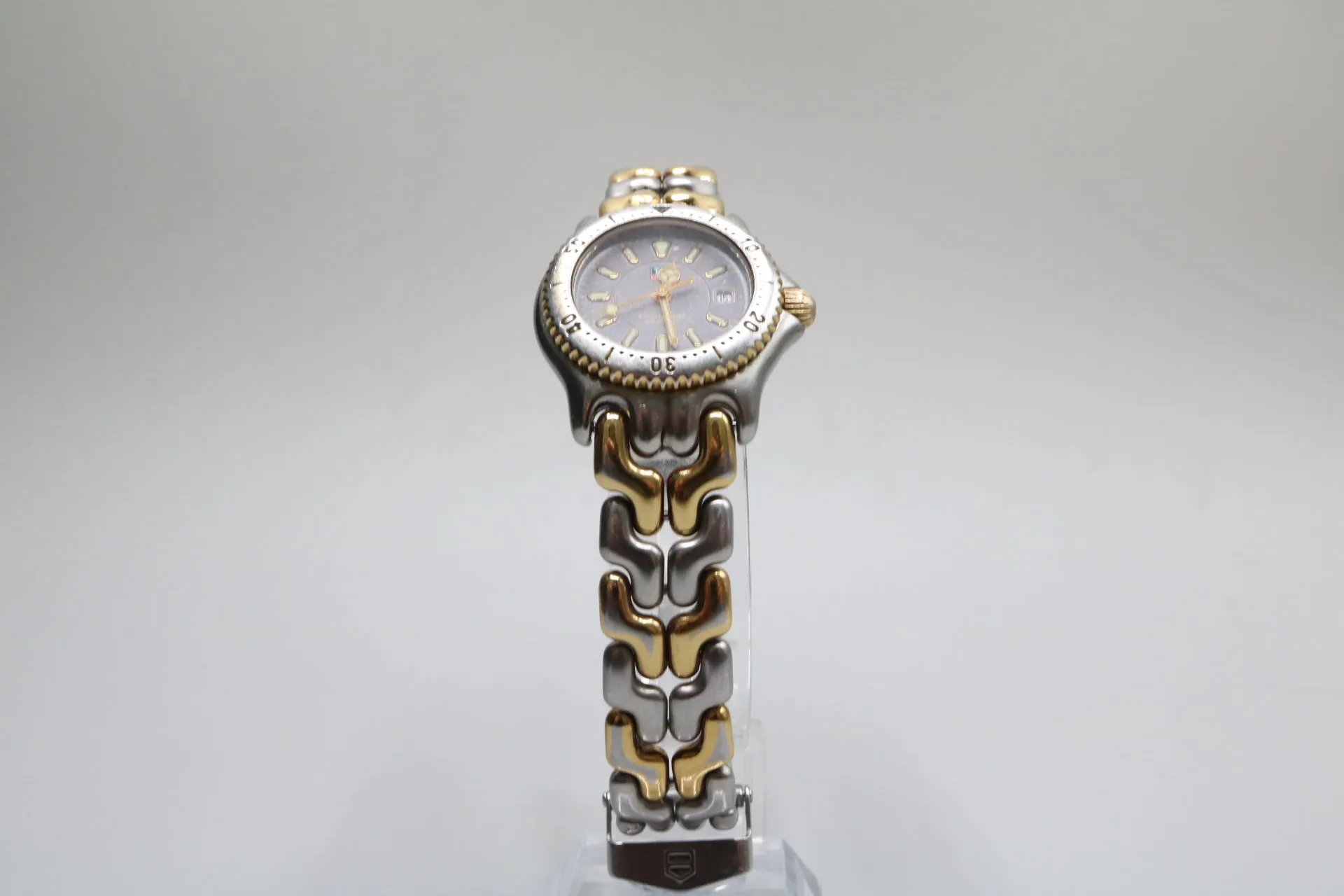 Ladies Tag Heuer Professional 200M WG1320-0 26mm Watch