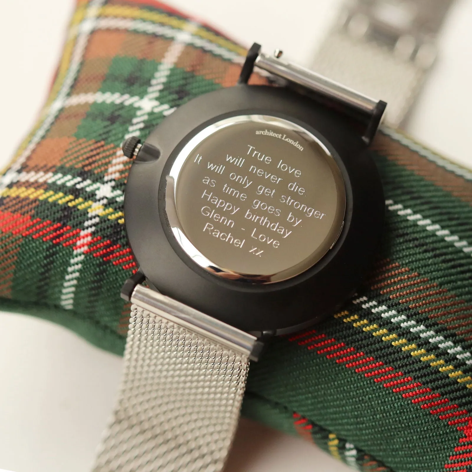 Men's Minimalist Engraved Watch In Steel Silver Mesh