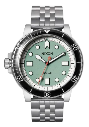 Nixon Stinger 44