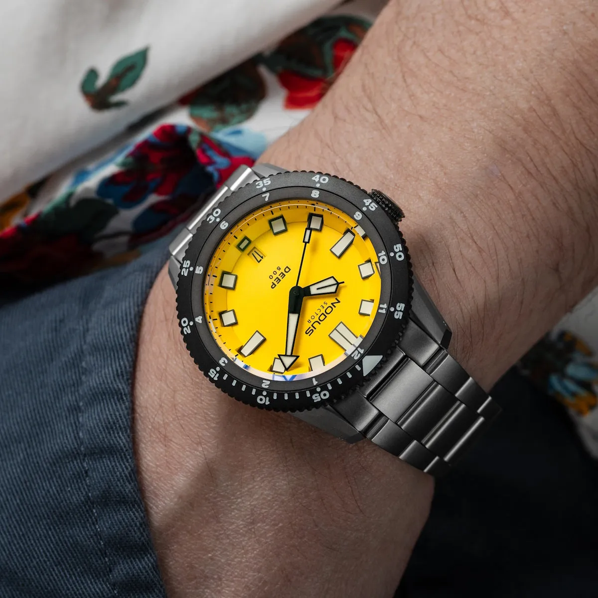 Nodus Sector Deep Destro Automatic Dive Watch - Flare Yellow Dial