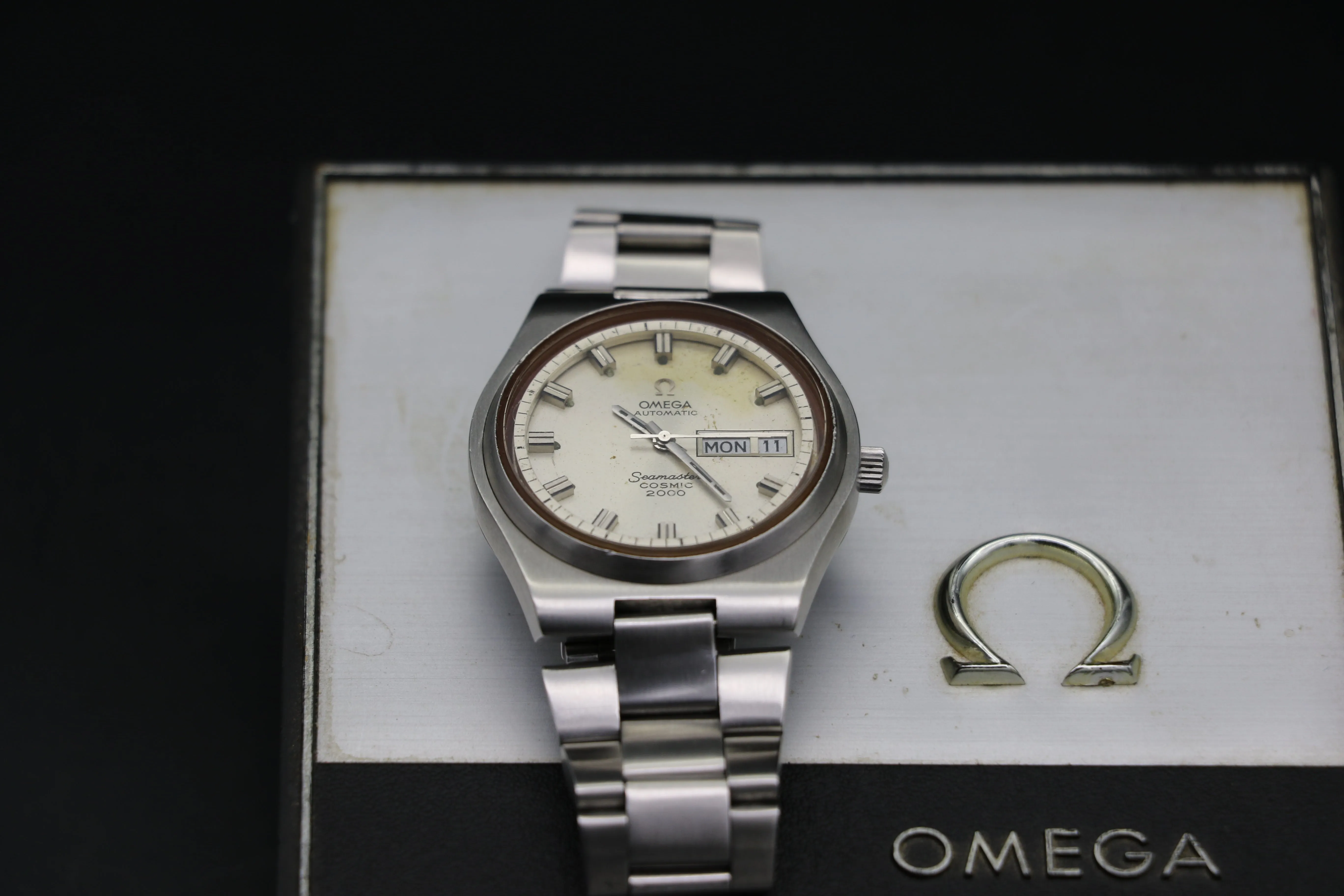 OMEGA Seamaster Cosmic 2000 Automatic High Beat Day/Date Wristwatch