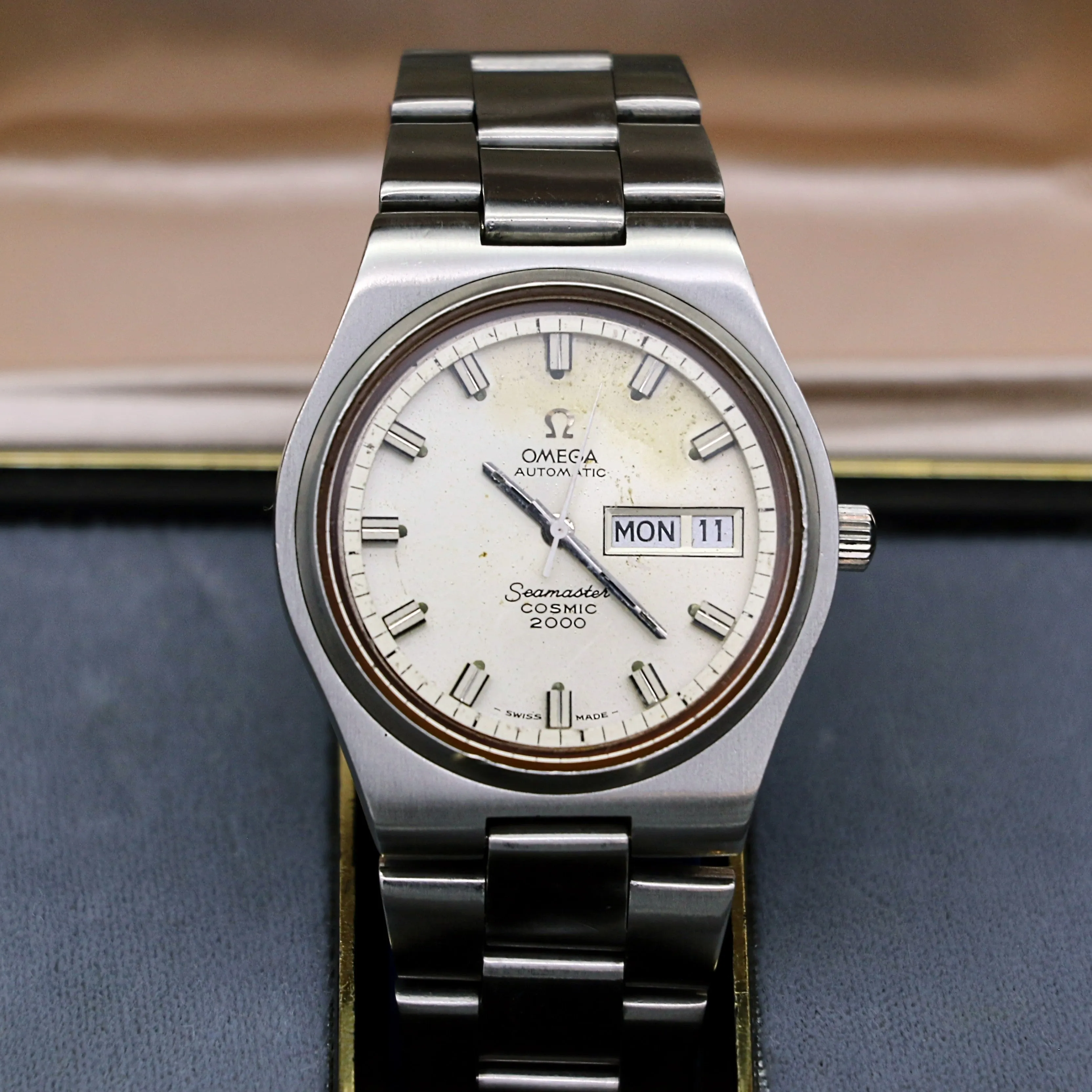 OMEGA Seamaster Cosmic 2000 Automatic High Beat Day/Date Wristwatch