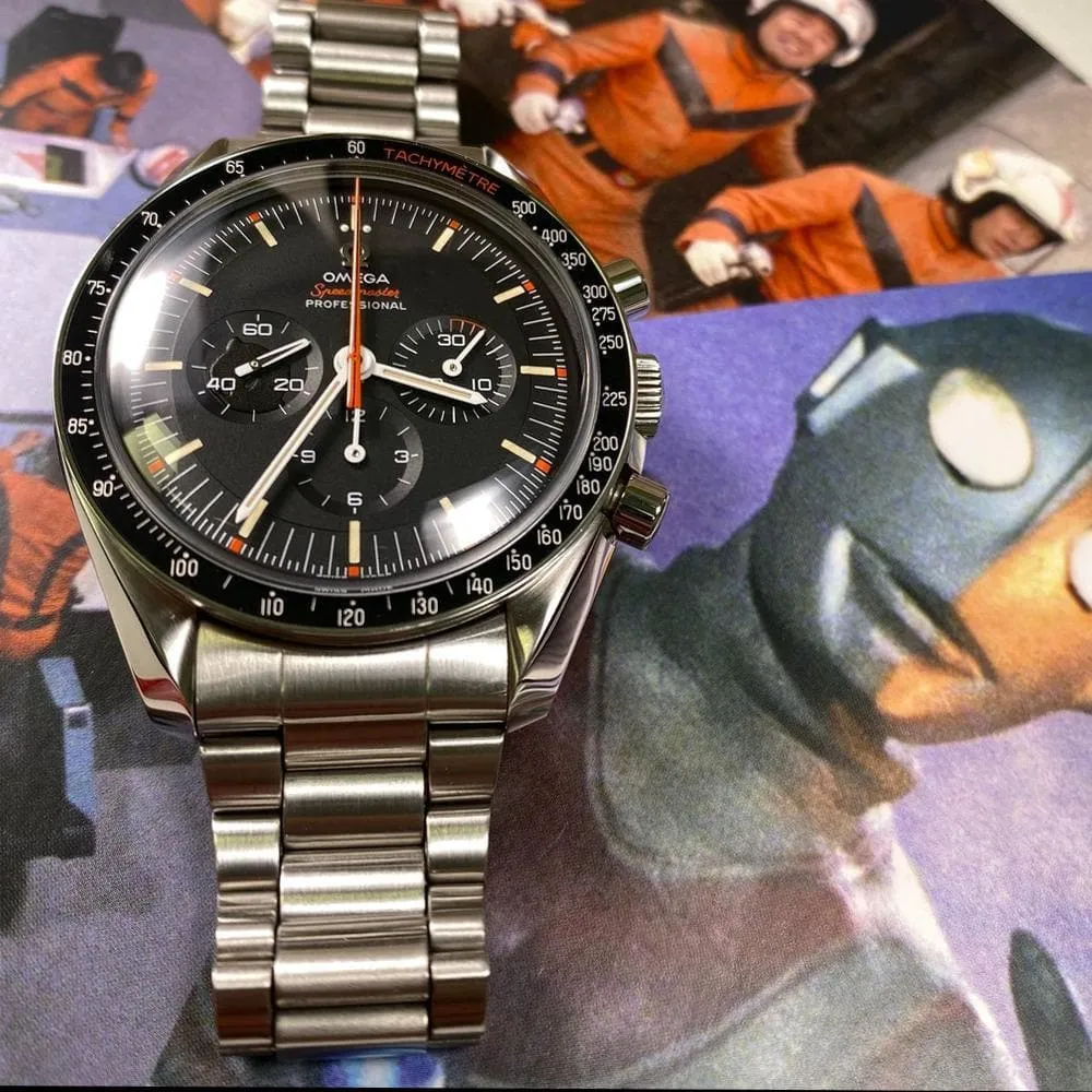 Omega Speedmaster Speedy Tuesday Ultraman 311.12.42.30.01.001