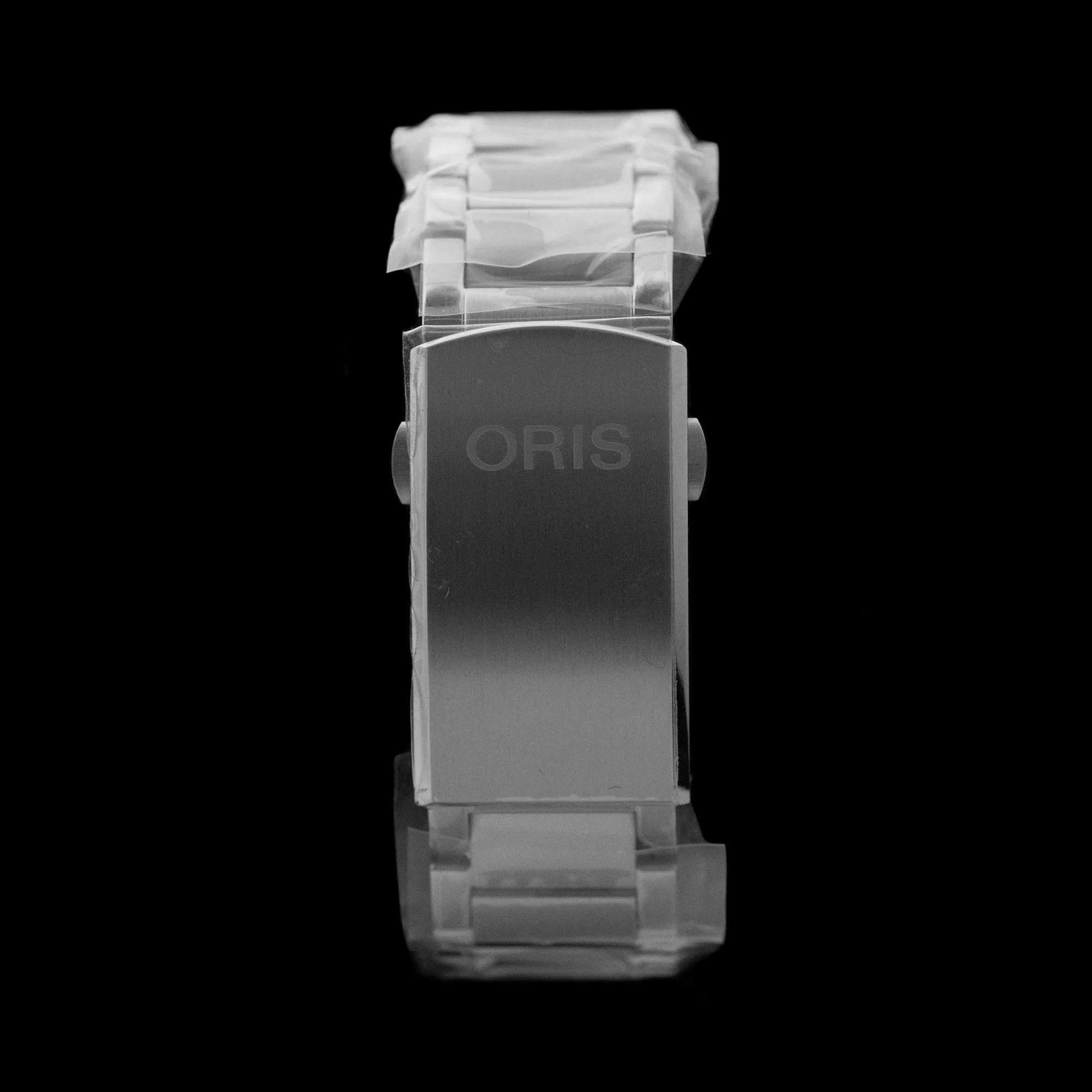 Oris - Aquis Date Black 43.5mm