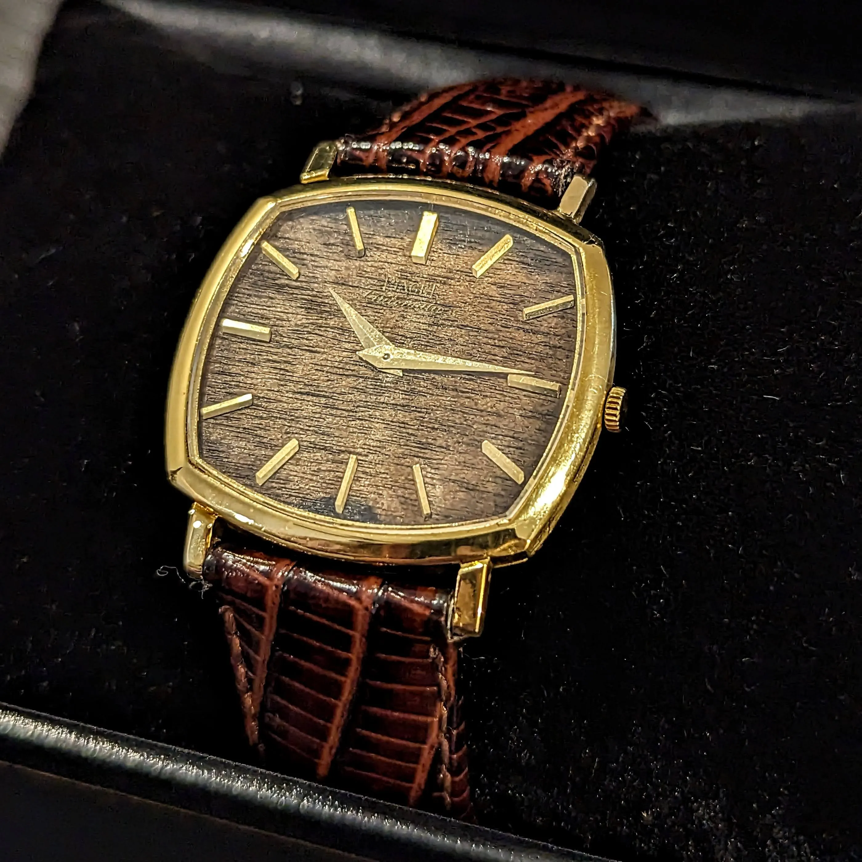 PIAGET Wristwatch 18K Gold ULTRA-THIN Movement Cal. 12P 6 ADJs 30 Jewels Wood Dial Watch