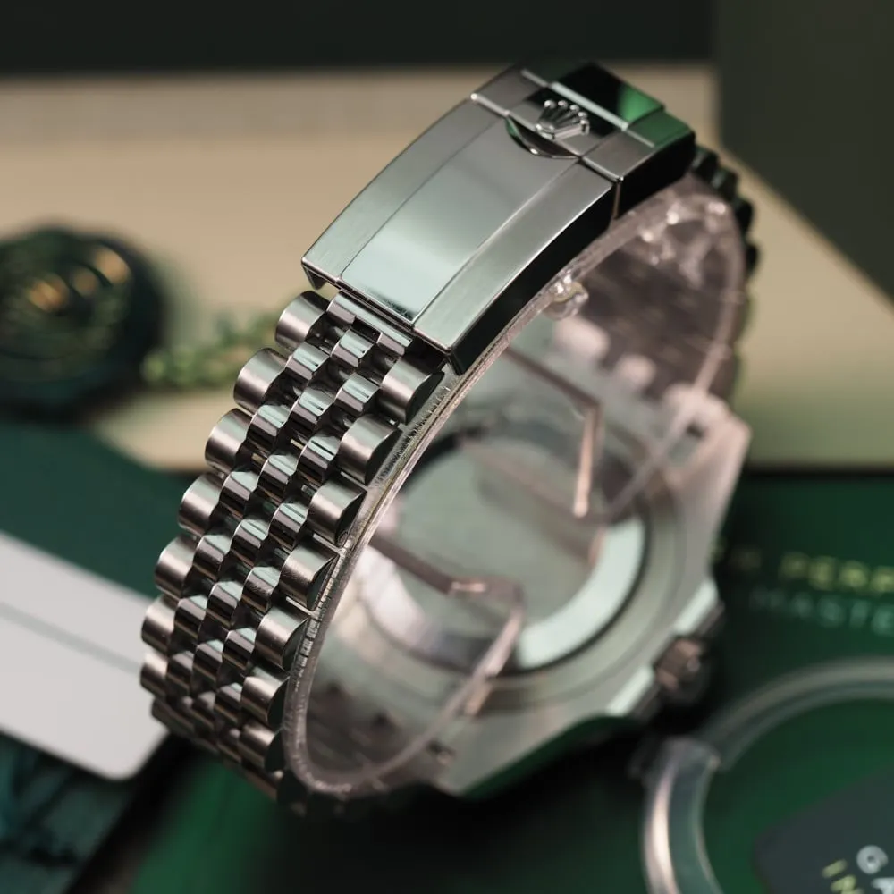 Rolex GMT Master II 126710BLNR Batgirl (2021)
