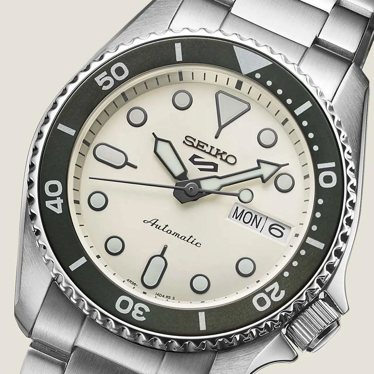 SRPK31K - Seiko 5 Sports SKX ‘Midi’ Mono Automatic Watch