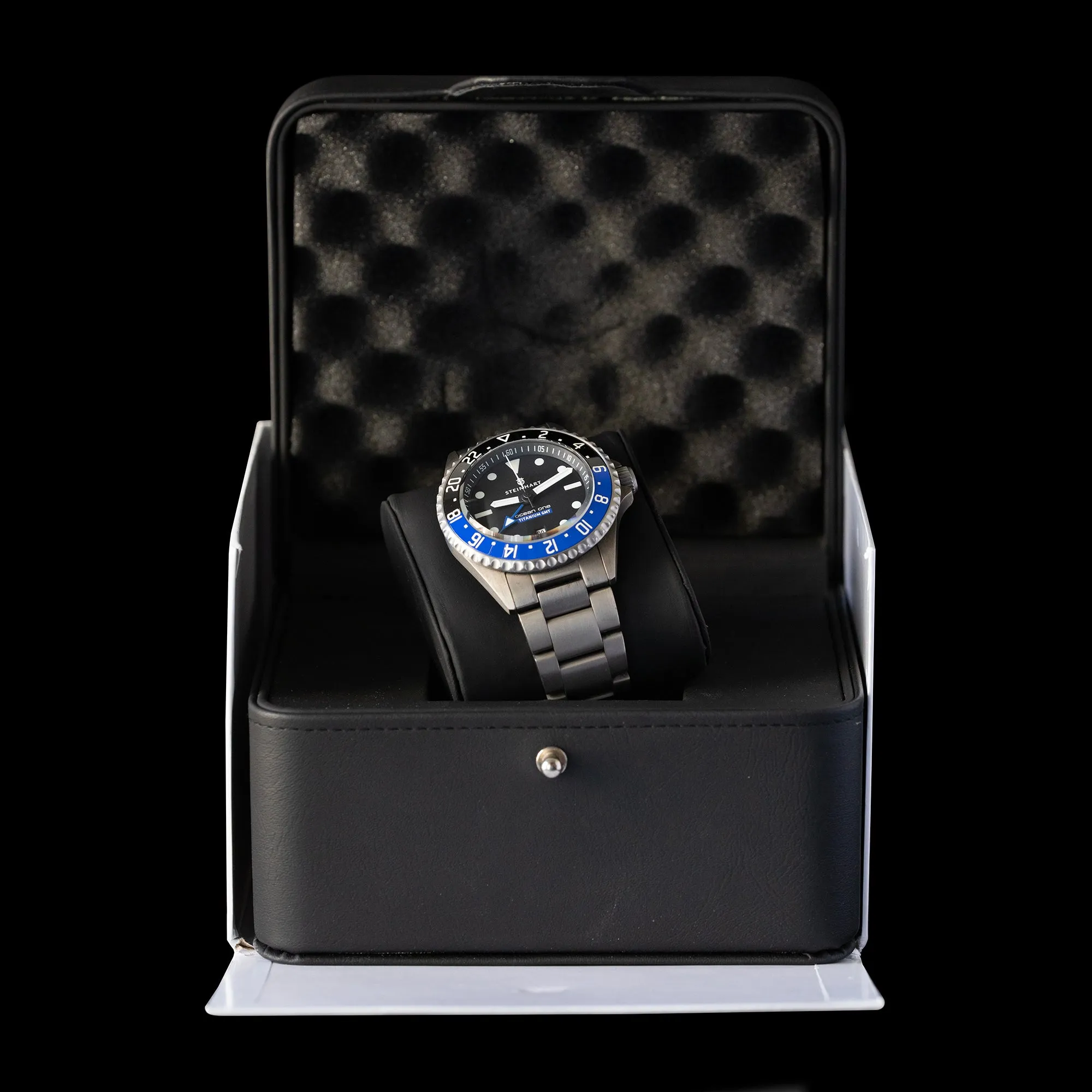 Steinhart - Ocean One Titanium 500 GMT Premium