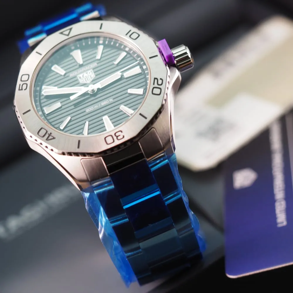 TAG Heuer Aquaracer Professional 200 (2023)