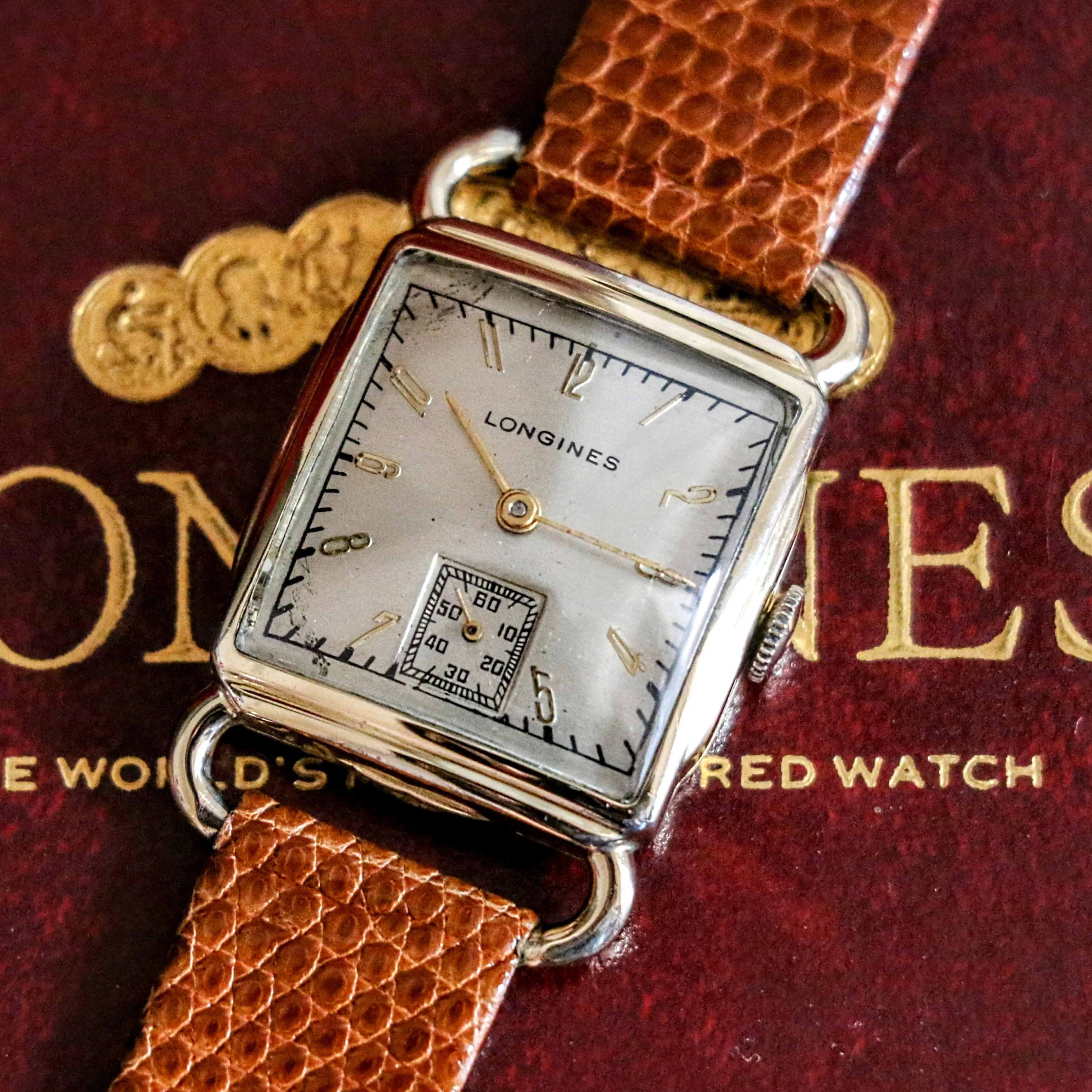 Vintage Longines Wristwatch Swiss Caliber 10.68Z 17 Jewels Fancy Lugs Watch