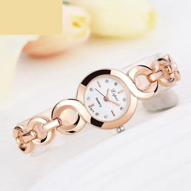 Women's Classic Fashion Gold Alloy Luxury Quartz Bracelet Watches