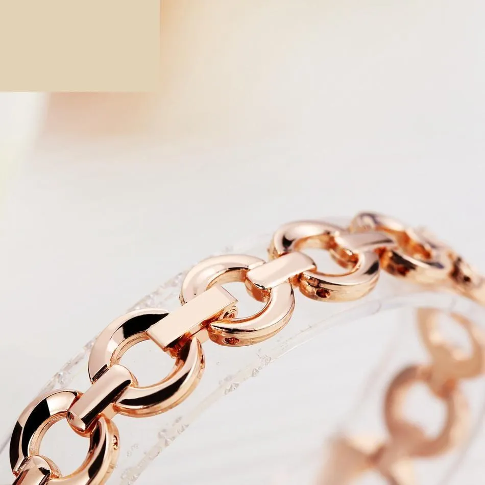 Women's Classic Fashion Gold Alloy Luxury Quartz Bracelet Watches